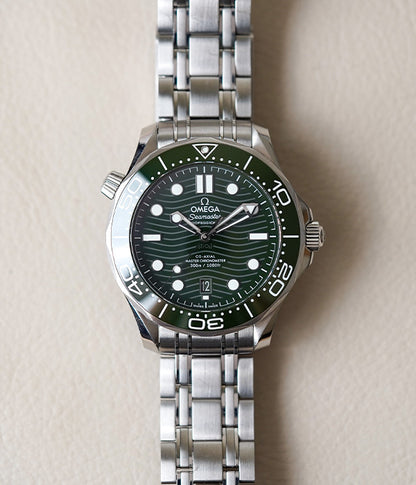 Omega Seamaster 300M Green 210.30.42.20.10.001 'Seaweed'