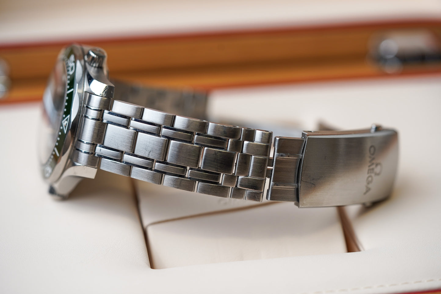 Omega Seamaster 300M Green 210.30.42.20.10.001 'Seaweed'