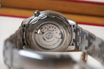 Omega Seamaster 300M Green 210.30.42.20.10.001 'Seaweed'