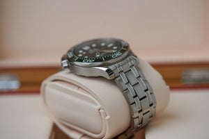 Omega Seamaster 300M Green 210.30.42.20.10.001 'Seaweed'