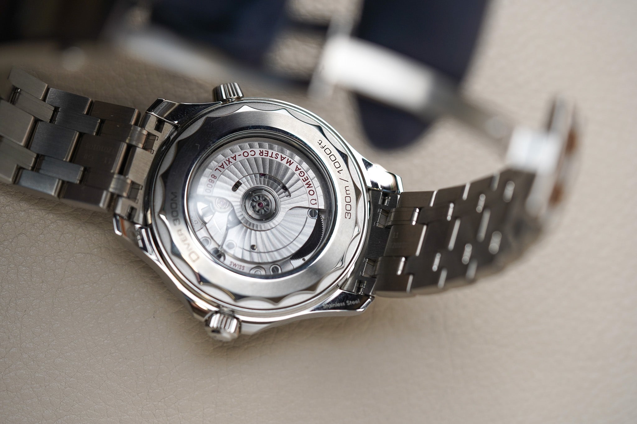 Omega Seamaster 300M Green 210.30.42.20.10.001 'Seaweed'