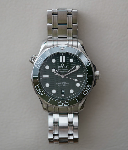 Omega Seamaster 300M Green 210.30.42.20.10.001 'Seaweed'