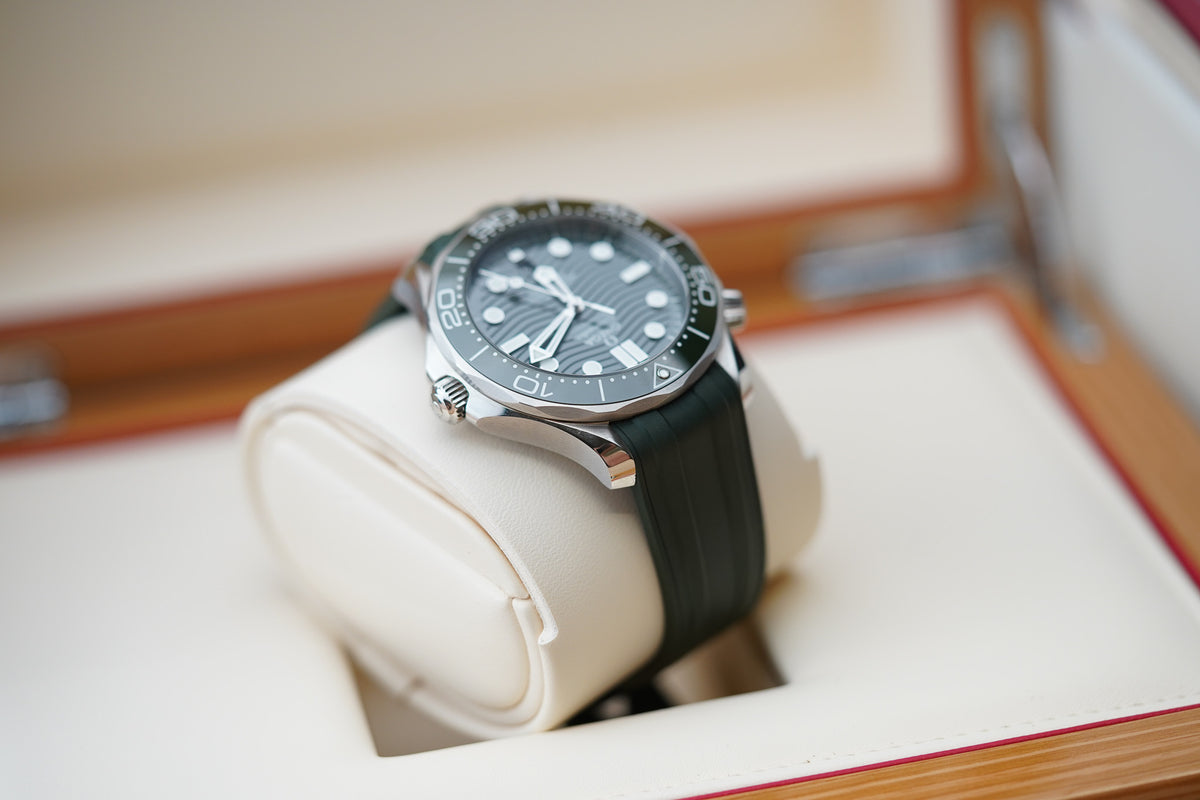 Deposit***Omega Seamaster 300M Green 210.32.42.20.10.001 'Seaweed'