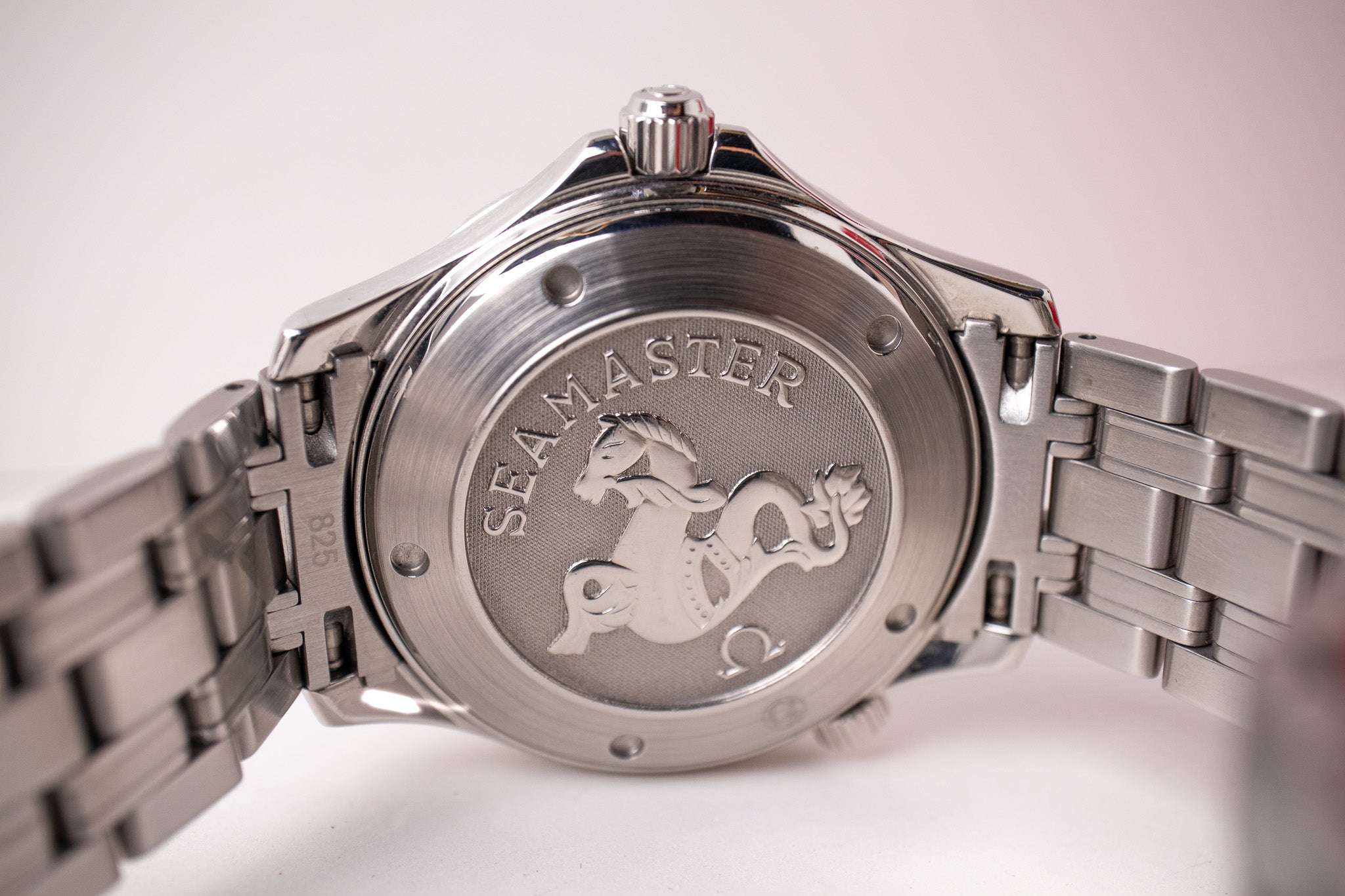 Omega Seamaster 300M James Bond 'Casino Royale' 2220.80