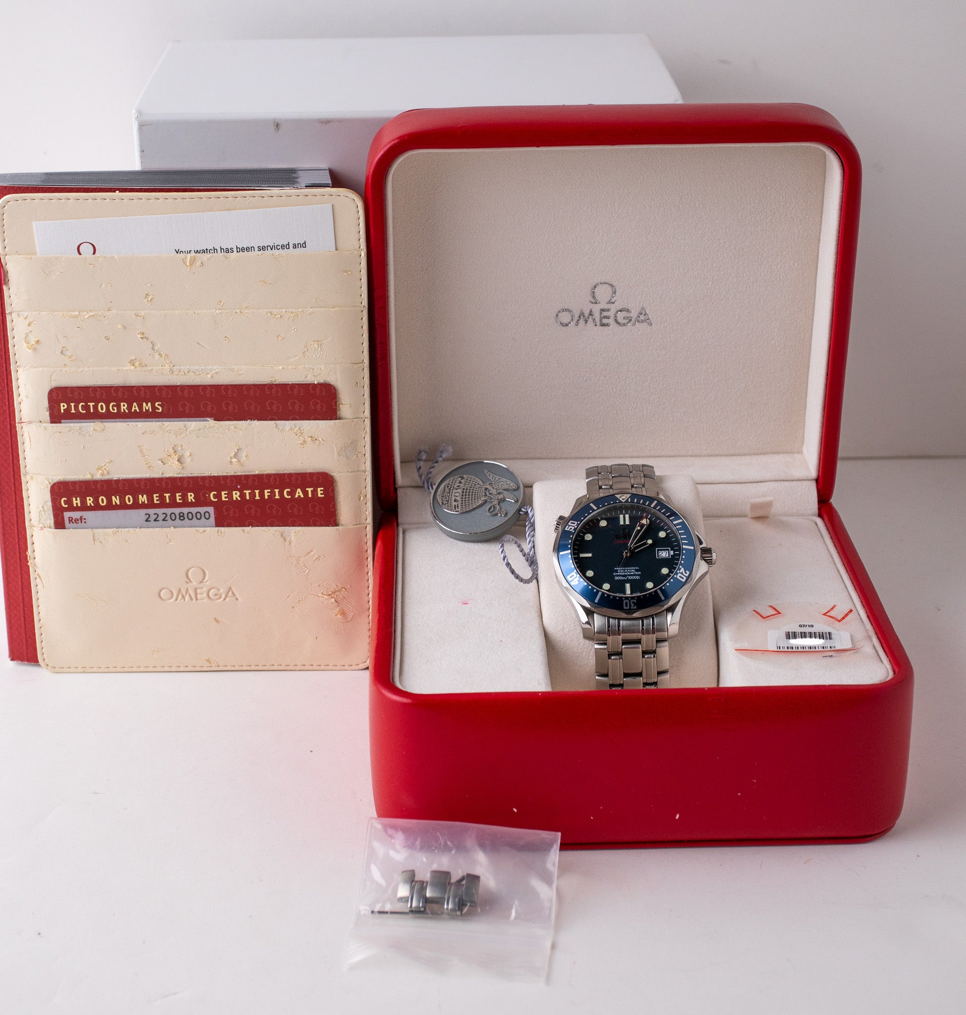 Omega Seamaster 300M James Bond 'Casino Royale' 2220.80