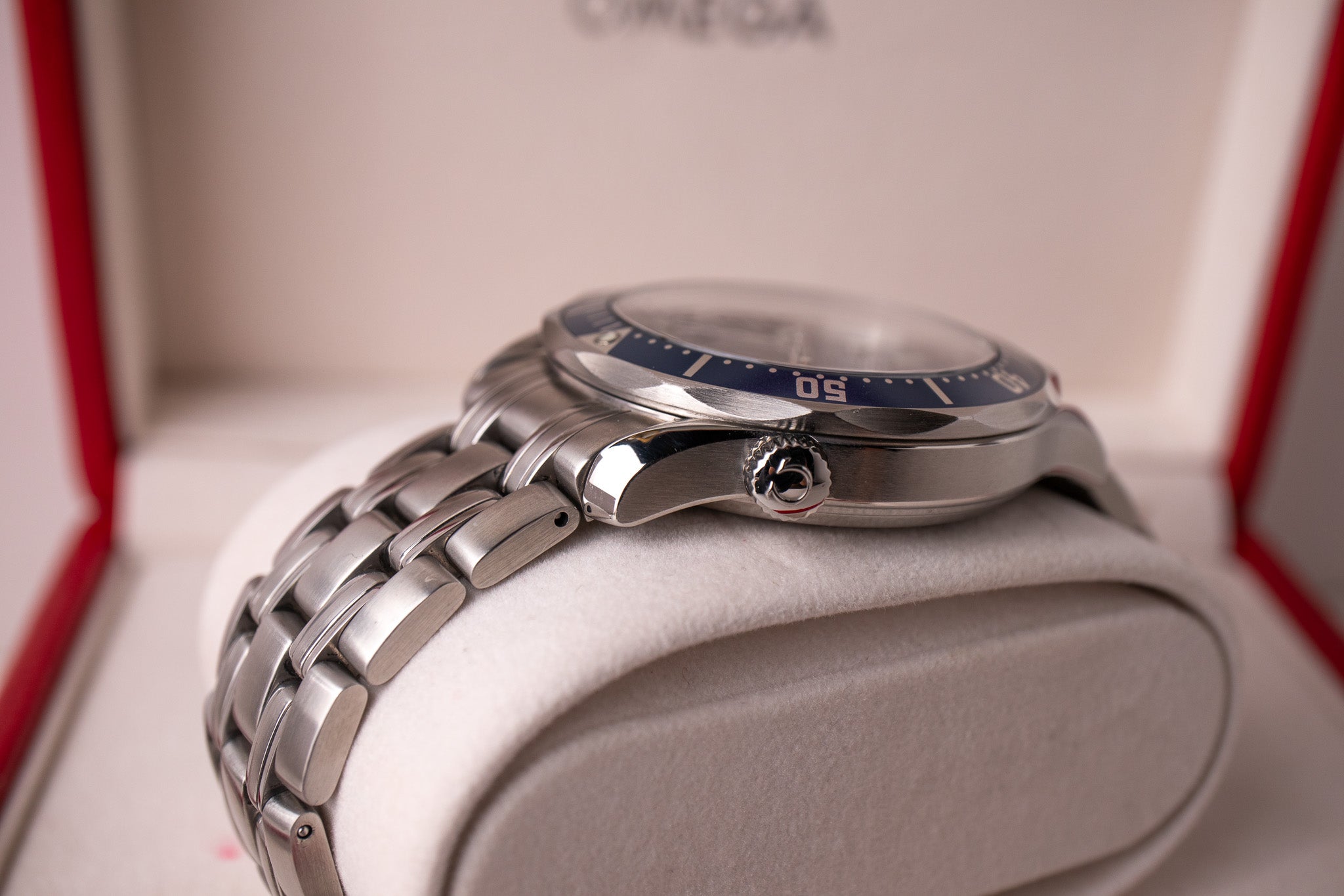 Omega Seamaster 300M James Bond 'Casino Royale' 2220.80
