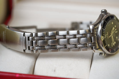 Omega Seamaster 300M Midsize Black 212.30.36.20.01.001