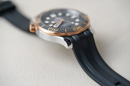 Omega Seamaster 300M Sedna Gold 210.22.42.20.01.002