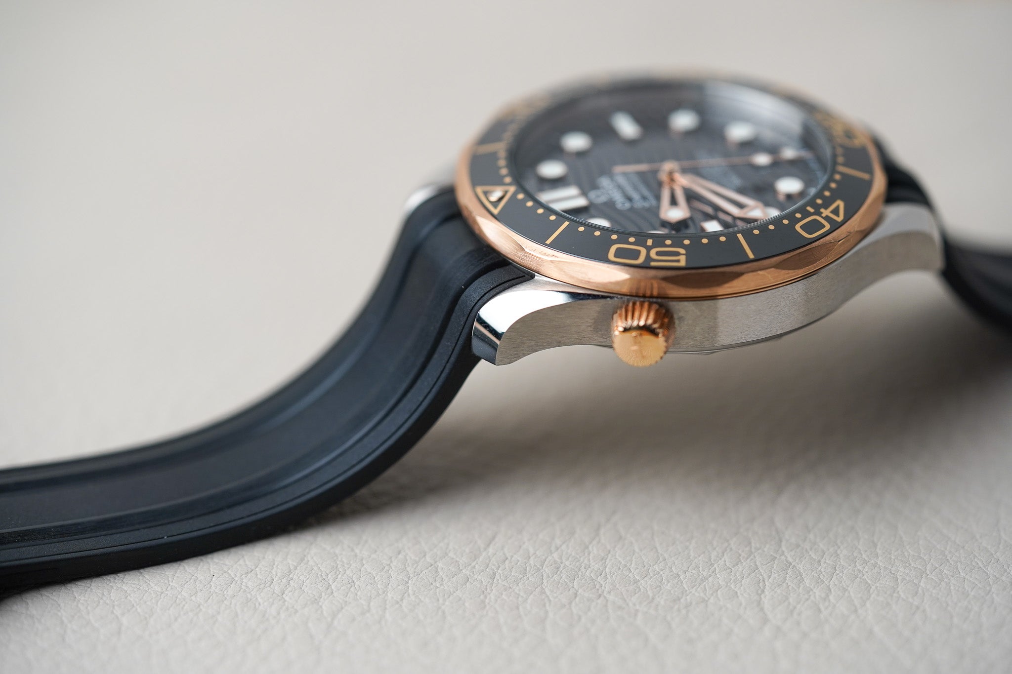 Omega Seamaster 300M Sedna Gold 210.22.42.20.01.002 – Belmont Watches