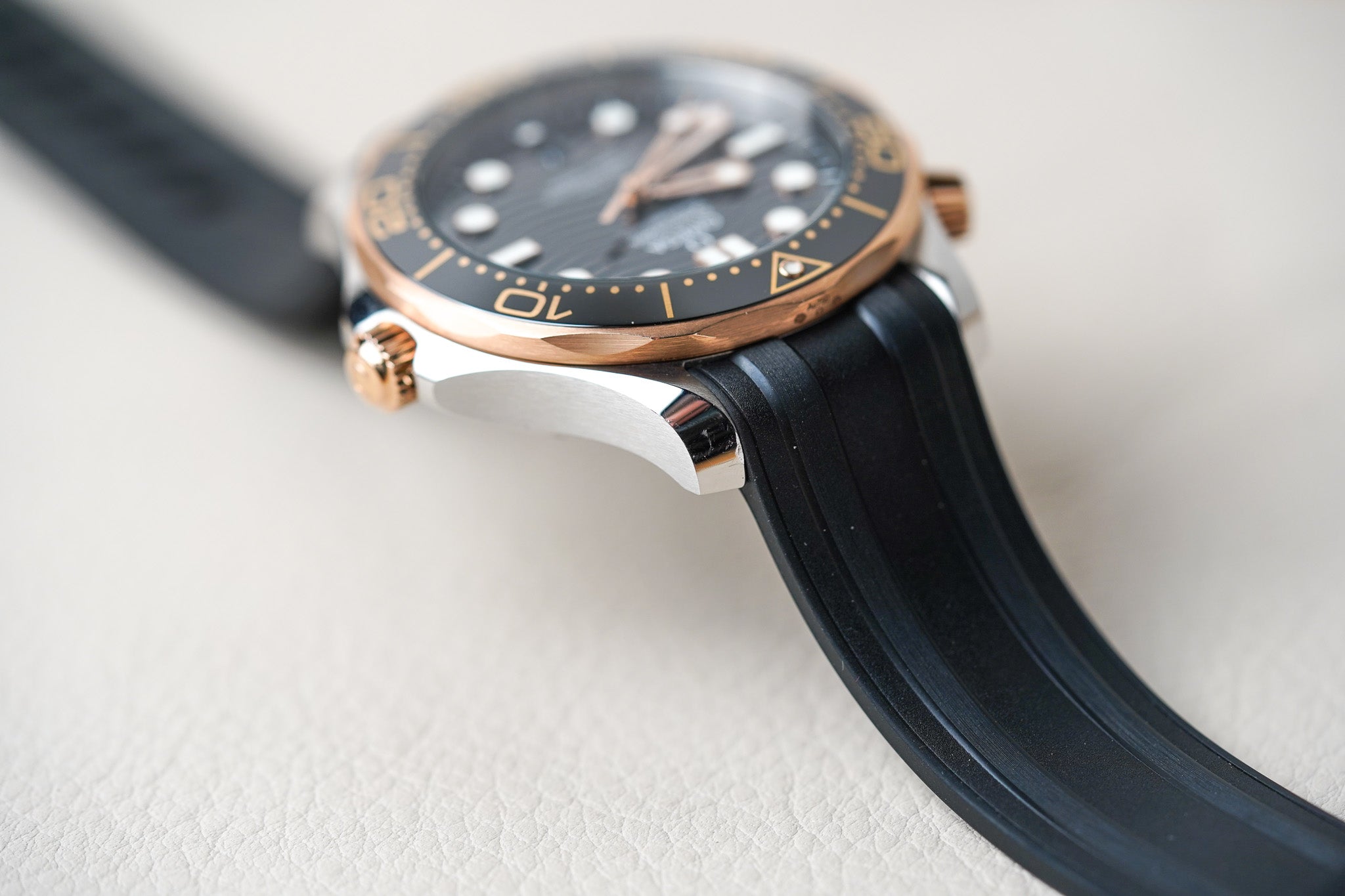Omega Seamaster 300M Sedna Gold 210.22.42.20.01.002 – Belmont Watches