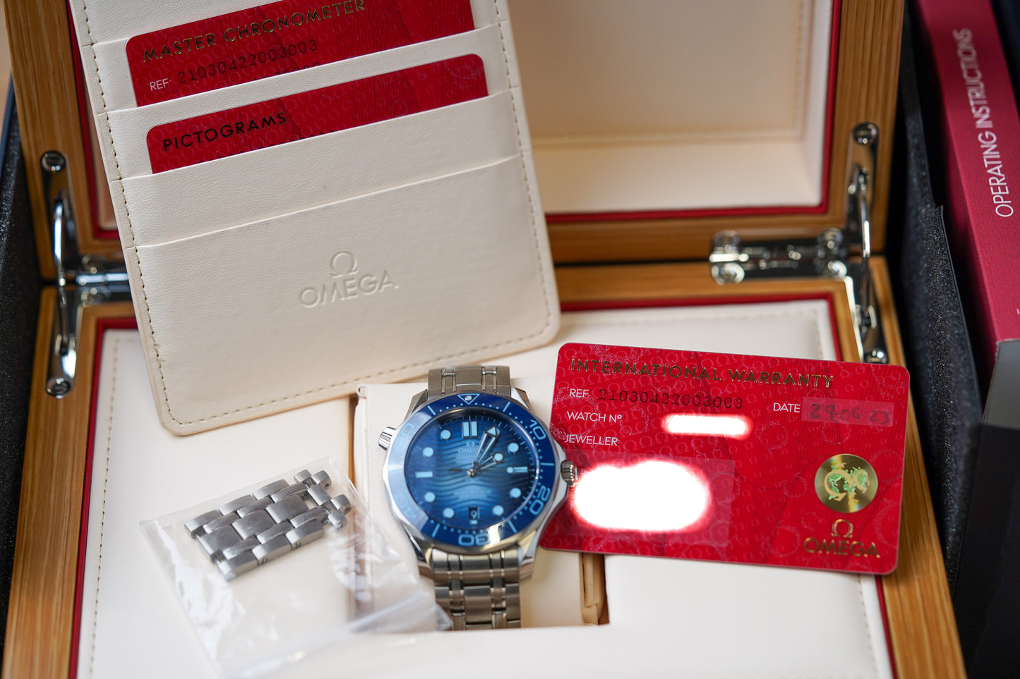 Omega Seamaster 300M Summer Blue 210.30.42.20.03.003