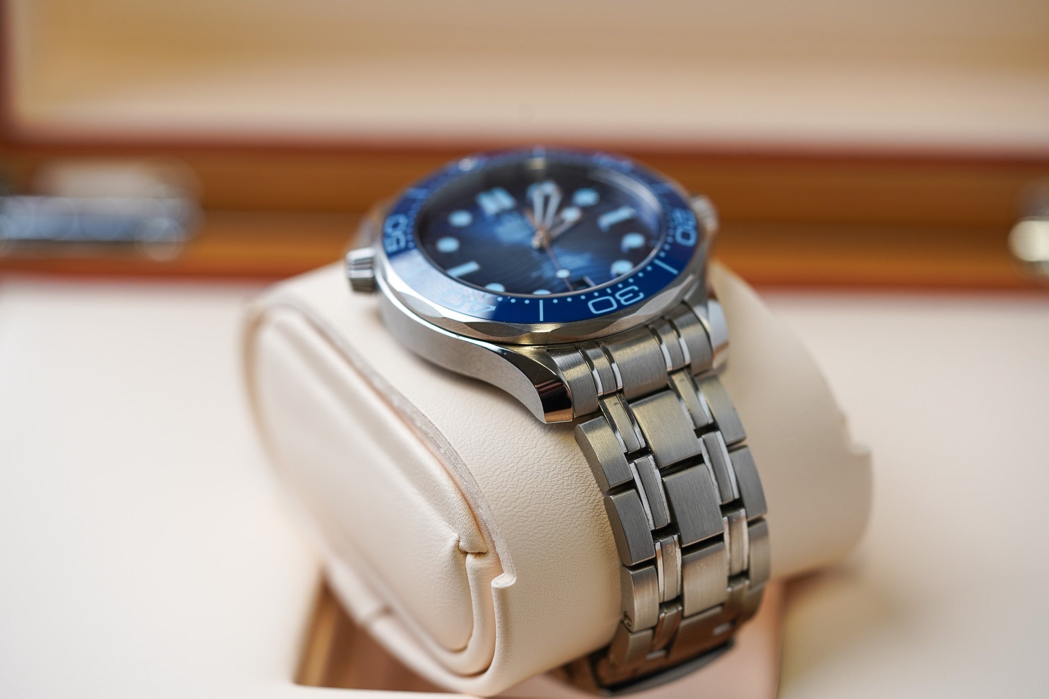 Omega Seamaster 300M Summer Blue 210.30.42.20.03.003