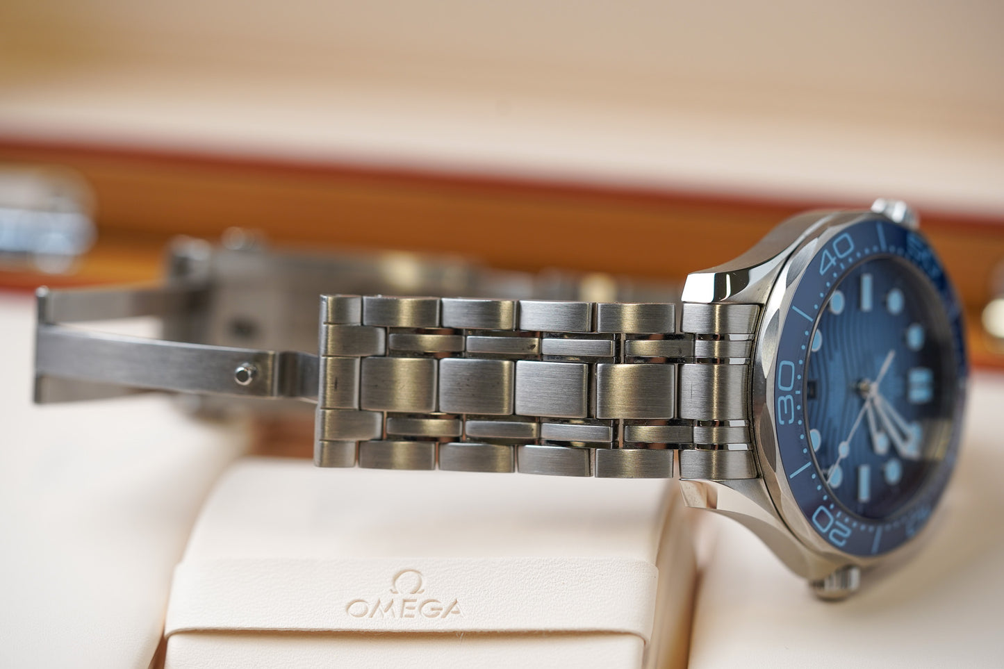 Omega Seamaster 300M Summer Blue 210.30.42.20.03.003