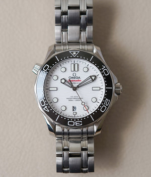 Omega Seamaster 300M White 210.30.42.20.04.001