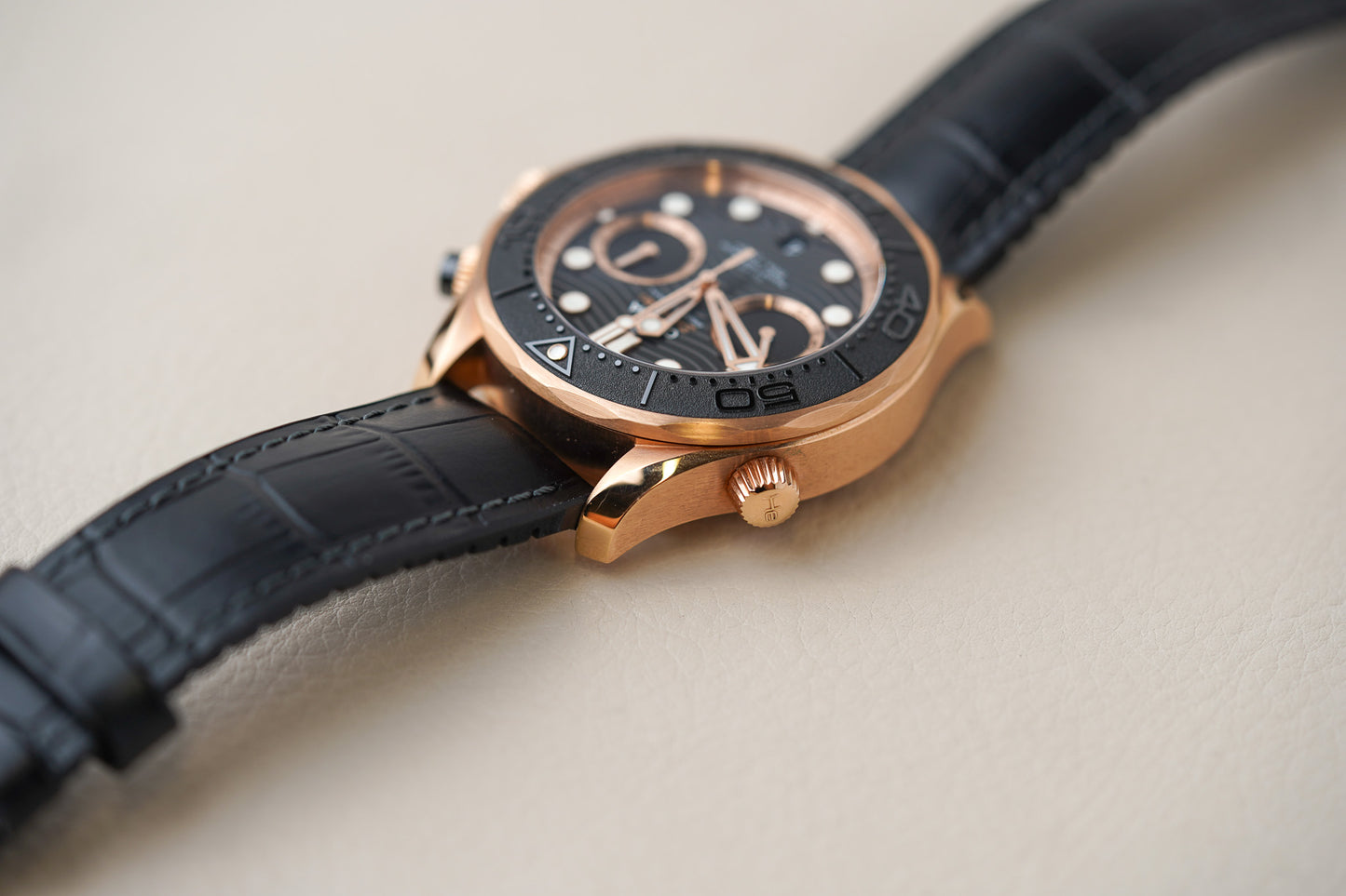 Omega Seamaster Diver 300M Chronograph Sedna Gold 210.62.44.51.01.001