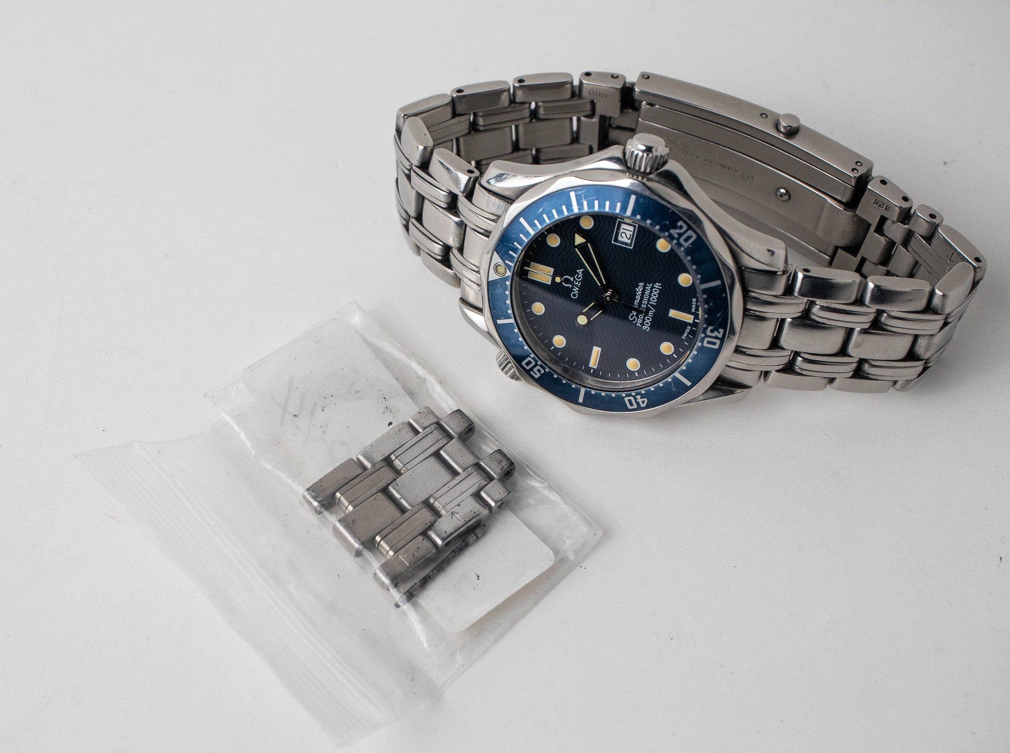 Omega Seamaster Midsize 2561.80