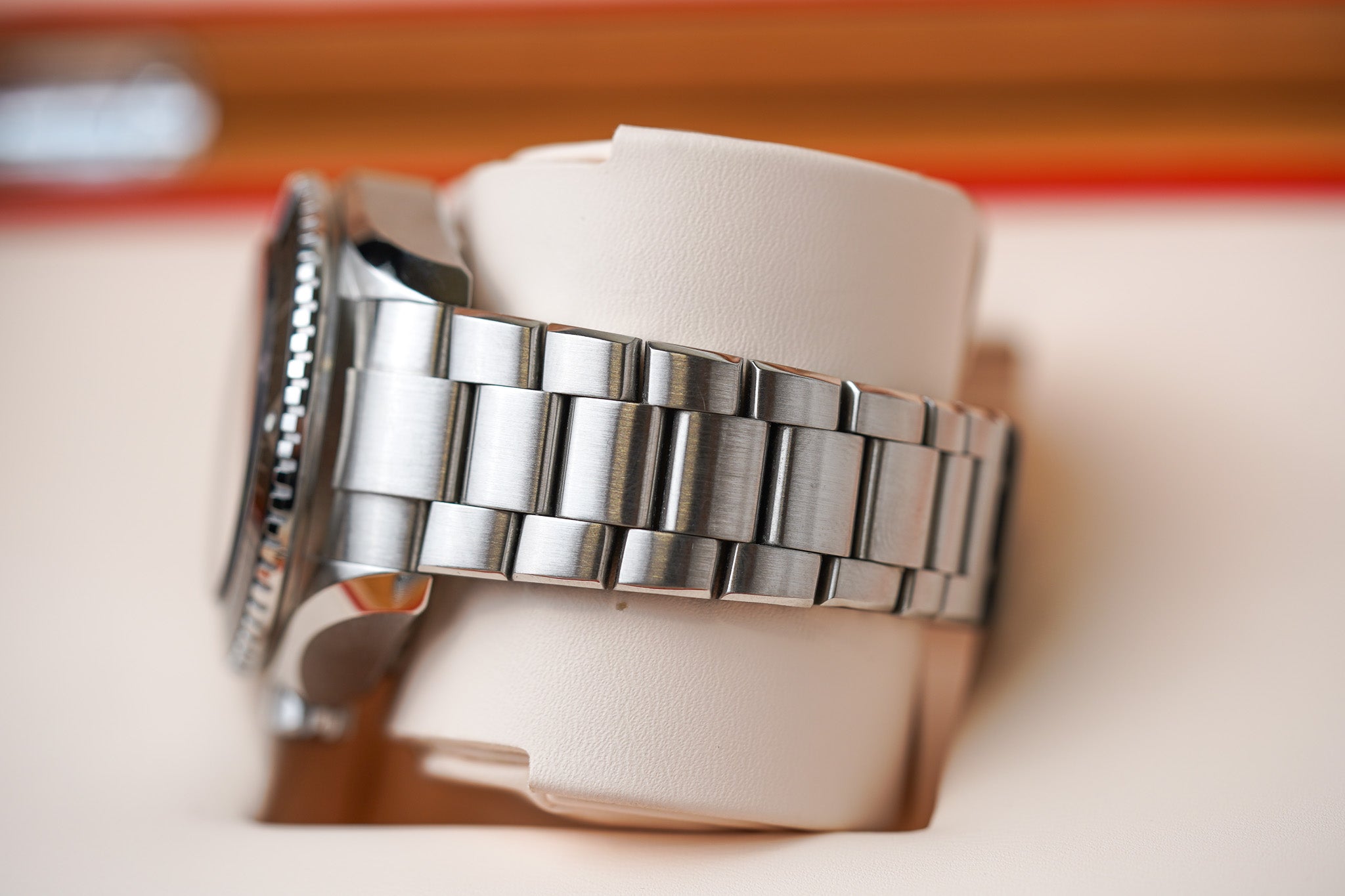 Omega Seamaster Planet Ocean 6000M Ultra Deep 215.30.46.21.03.001
