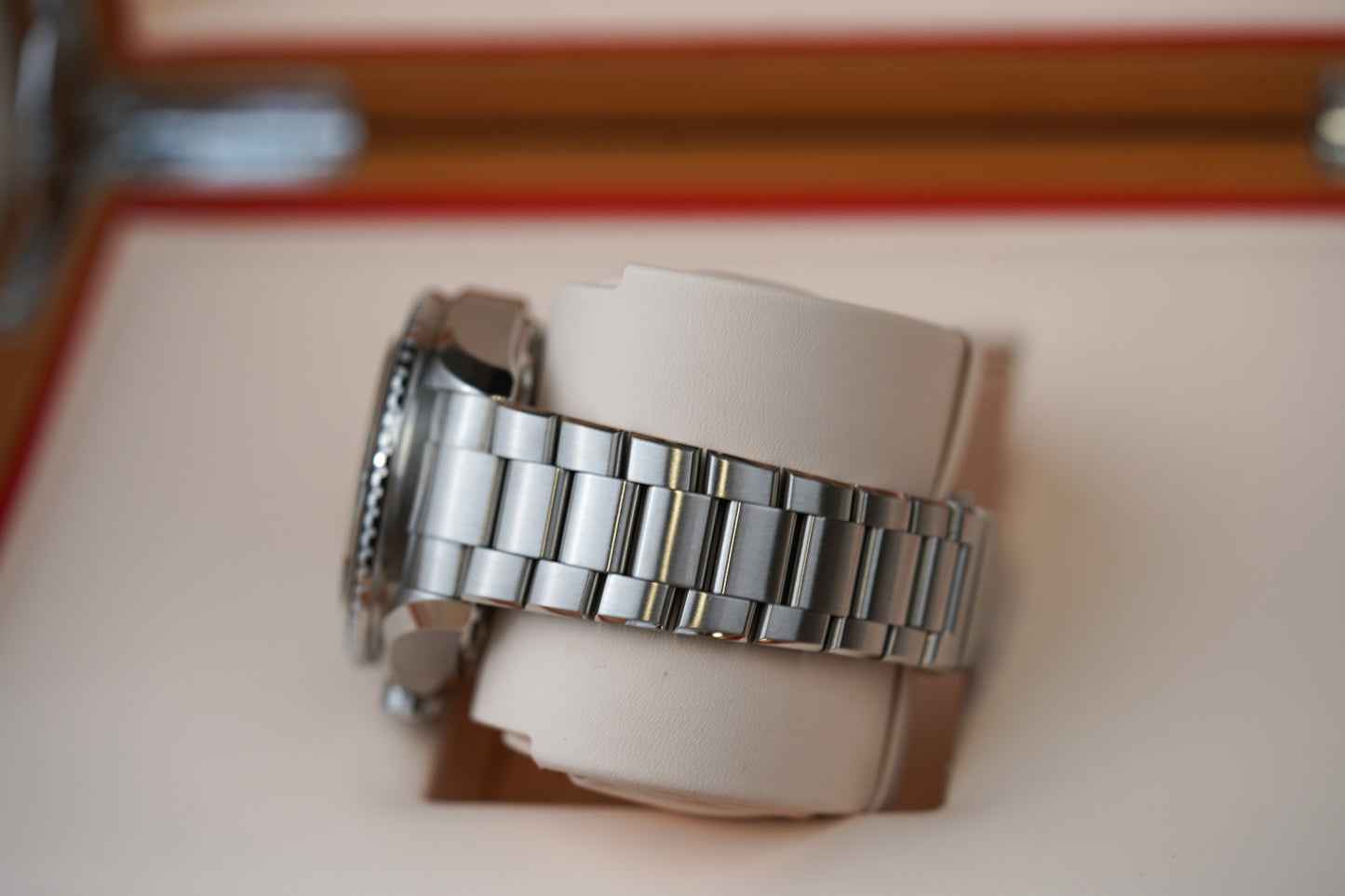 Omega Seamaster Planet Ocean 6000M Ultra Deep 215.30.46.21.03.001