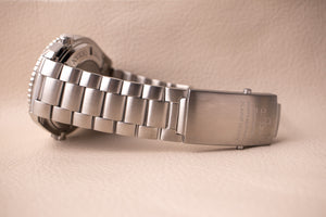 Omega Seamaster Planet Ocean 600M 2208.50