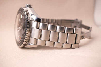 Omega Seamaster Planet Ocean 600M 232.30.46.21.01.003