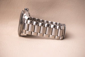 Omega Seamaster Planet Ocean 600M 42mm 232.30.42.21.01.001 'Skyfall'