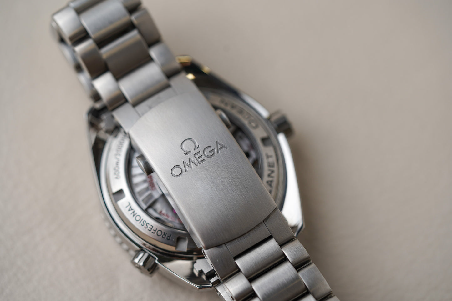 Omega Seamaster Planet Ocean 600M 42mm Titanium 232.90.42.21.03.001