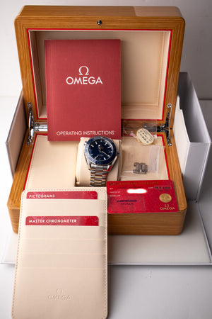 Omega Seamaster Planet Ocean 600M 43.5mm 215.30.44.21.03.001