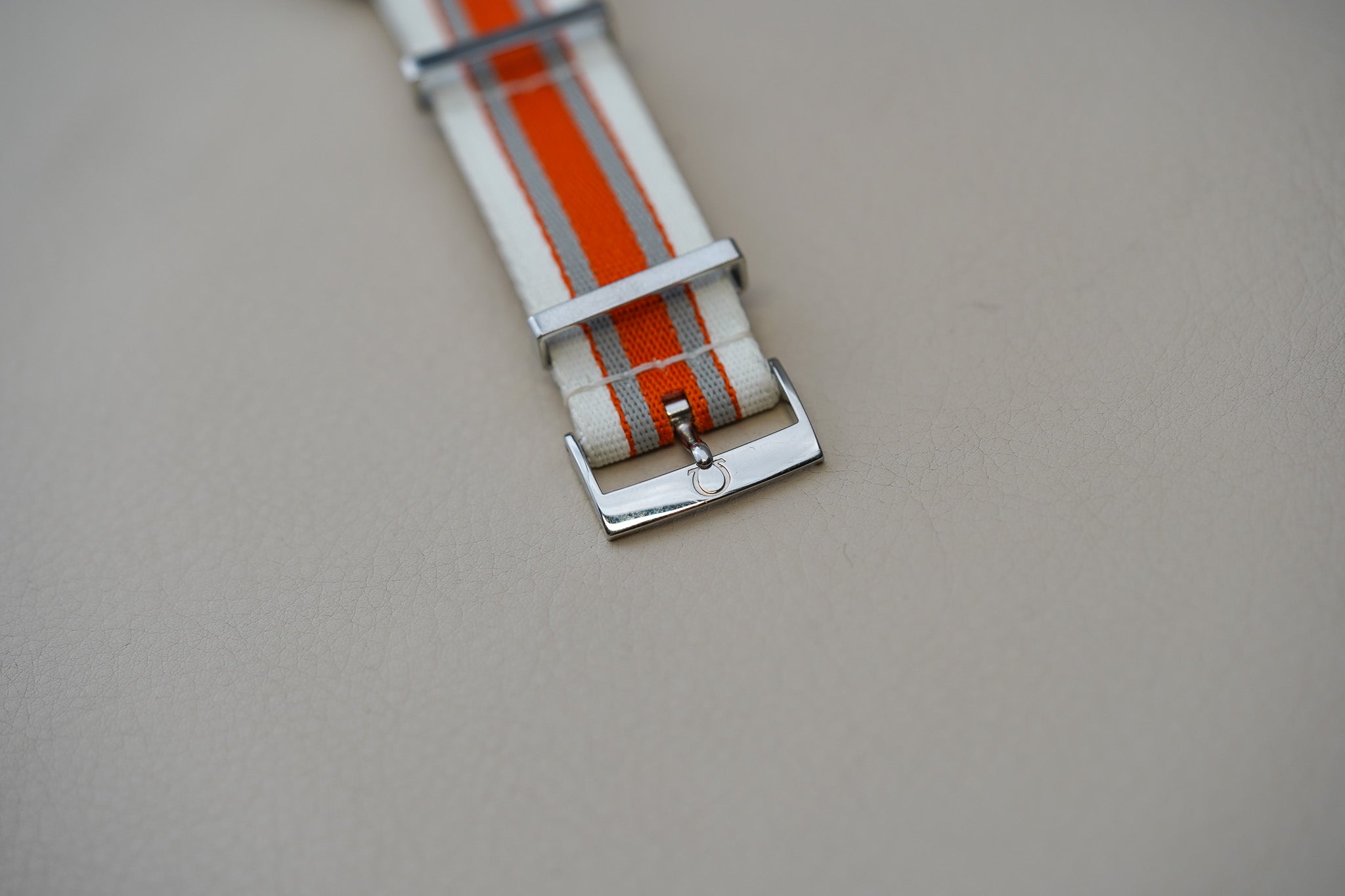 Omega Seamaster Planet Ocean 600M Creamsicle 215.32.44.21.04.001