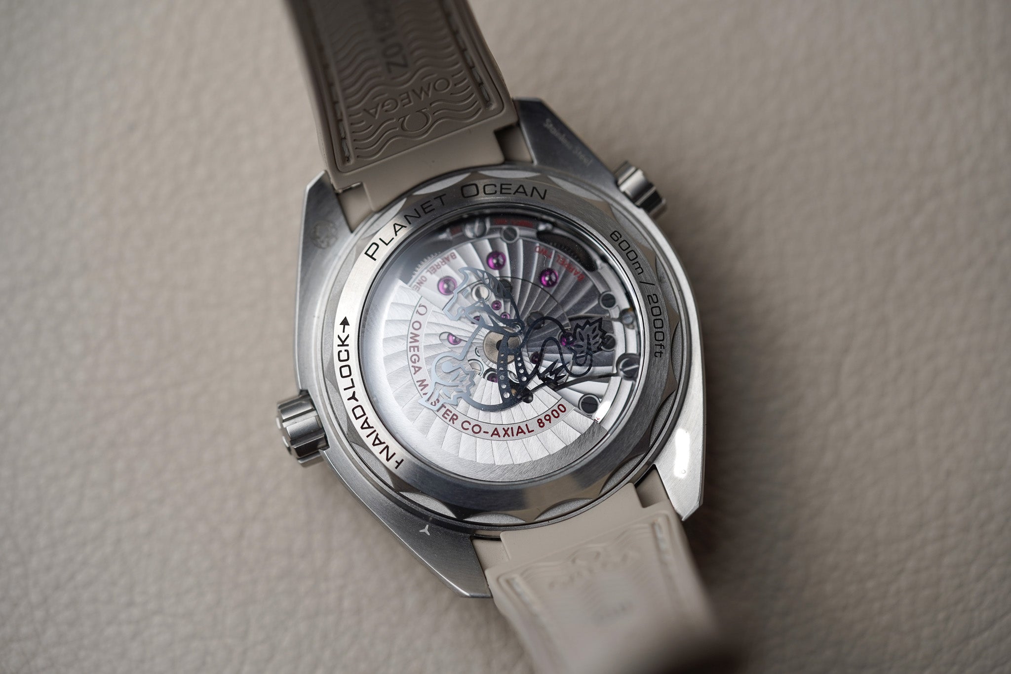 Omega Seamaster Planet Ocean 600M Khaki 215.32.44.21.09.001