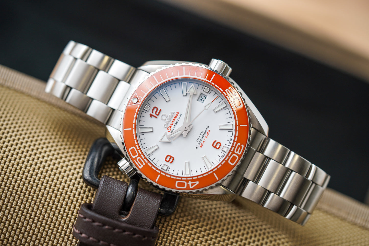 Omega Seamaster Planet Ocean 600M Orange 215.30.44.21.04.001