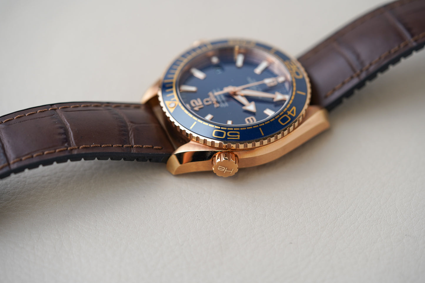 Omega Seamaster Planet Ocean 600M Sedna Gold 215.63.44.21.03.001