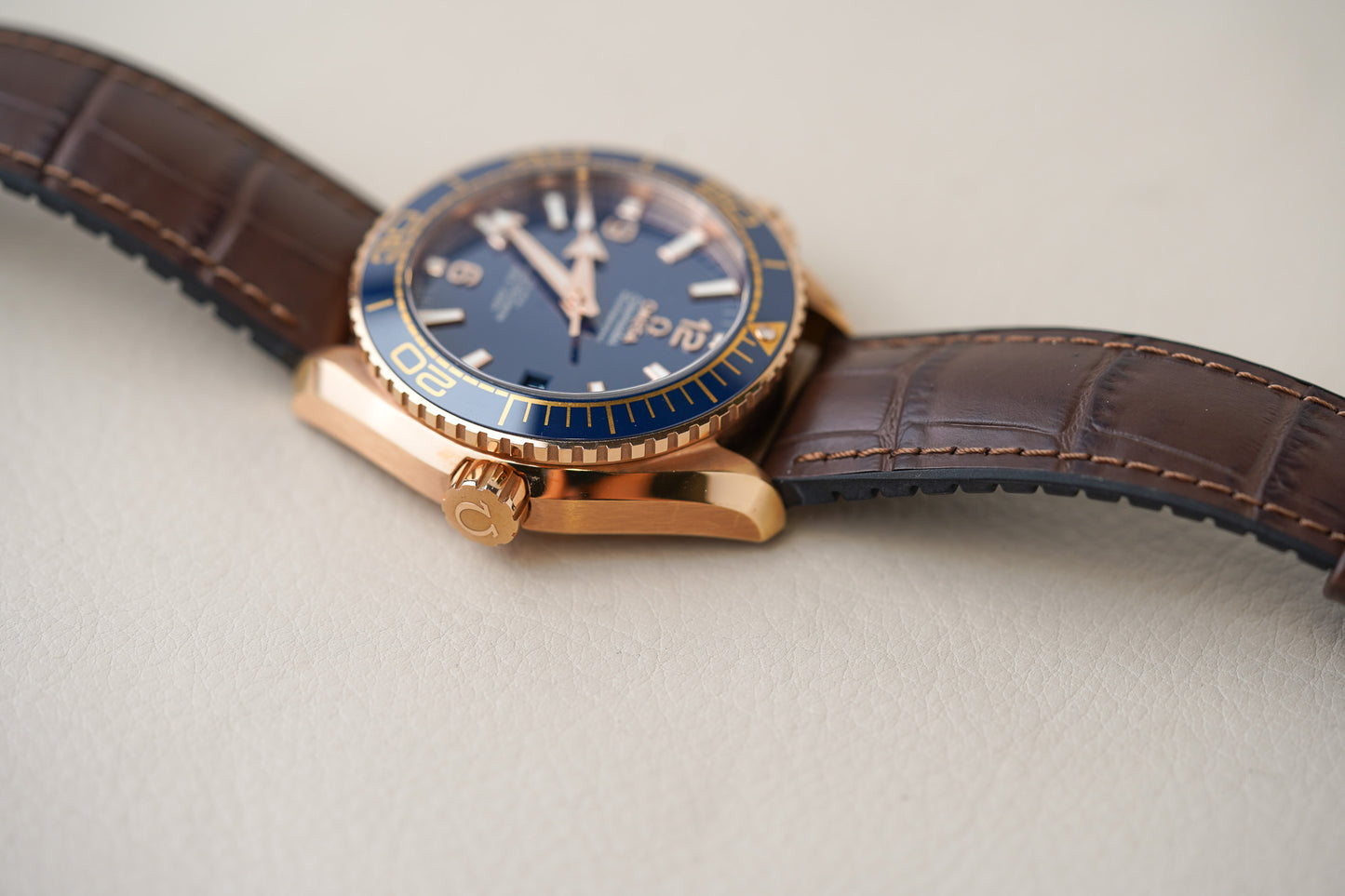 Omega Seamaster Planet Ocean 600M Sedna Gold 215.63.44.21.03.001