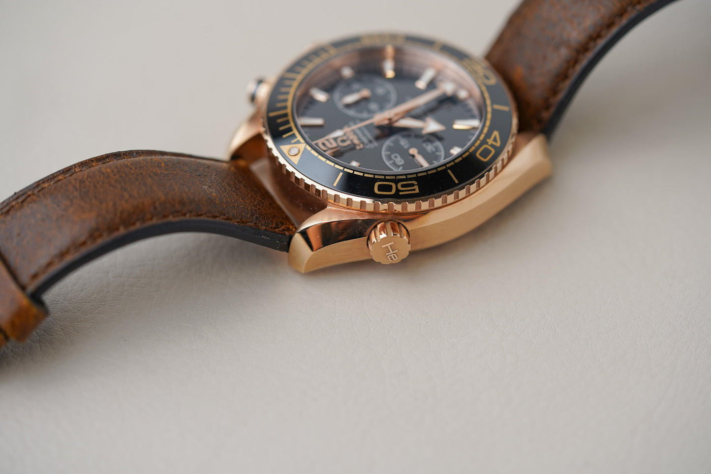 Omega Seamaster Planet Ocean Chronograph 600M Sedna Gold 215.63.46.51.01.001