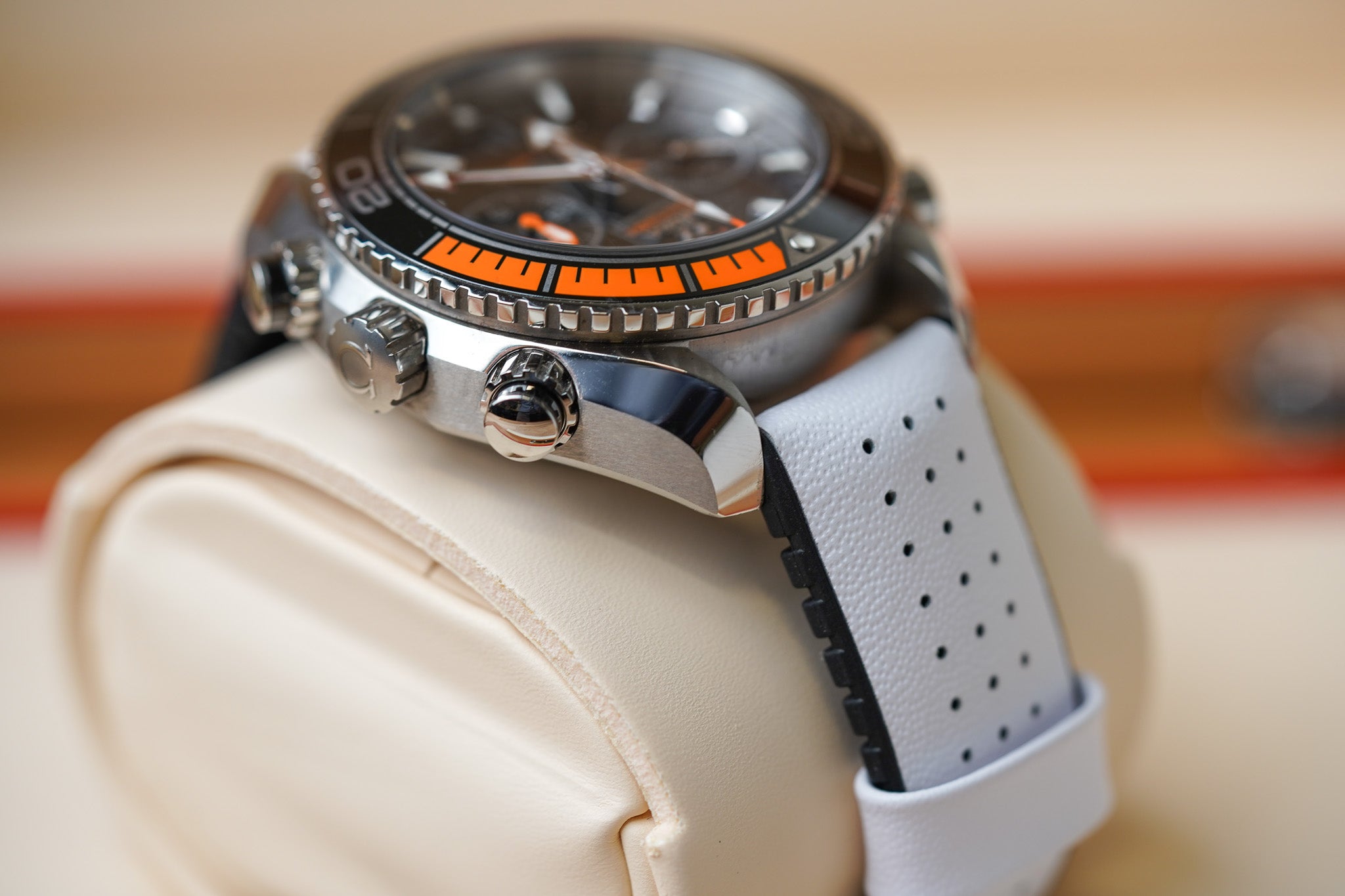 Omega Seamaster Planet Ocean Chronograph Diver 215.32.46.51.01.001 Black Orange 45.5mm