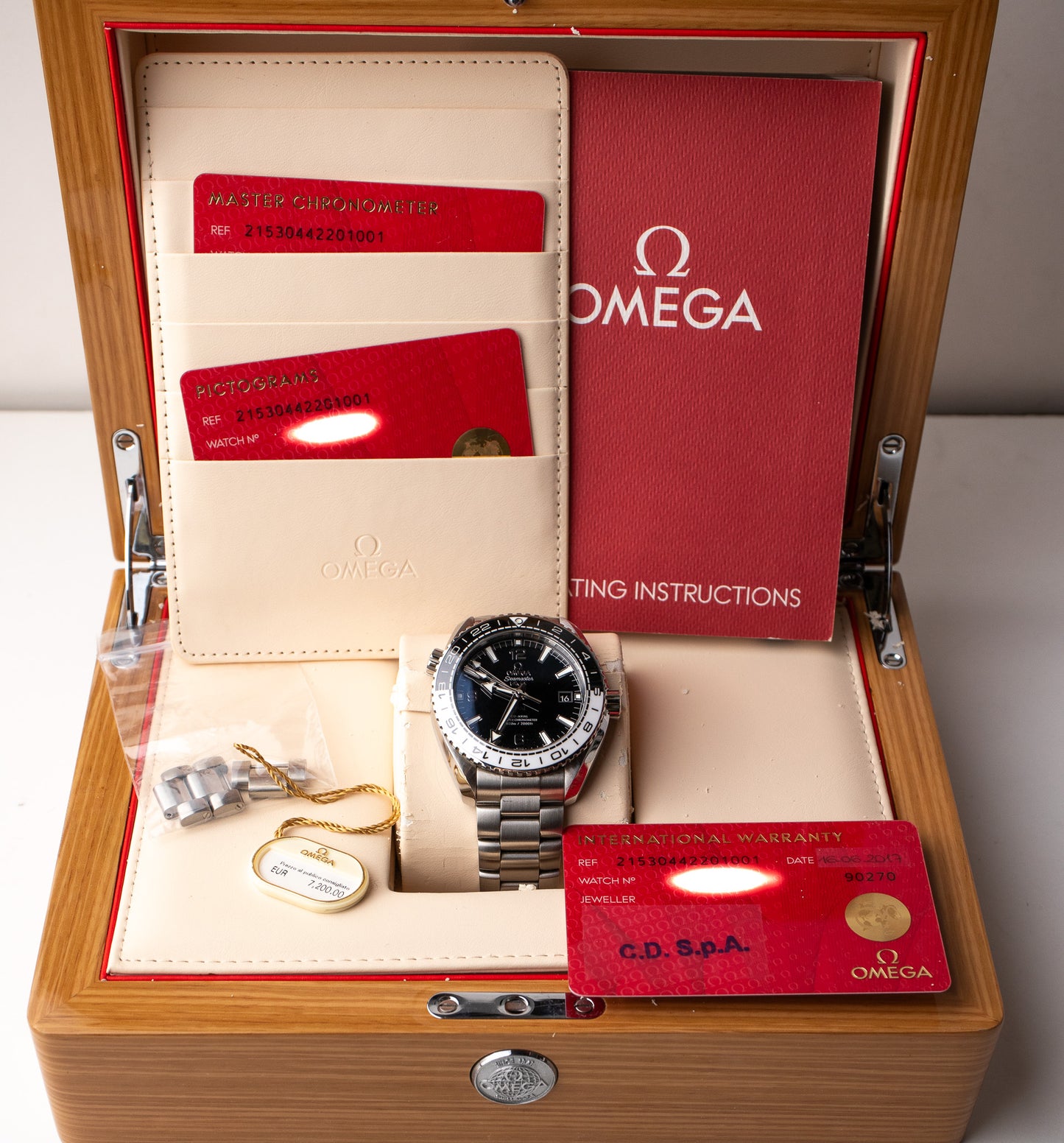 Omega Seamaster Planet Ocean GMT 43.5mm "Oreo" 215.30.44.22.01.001