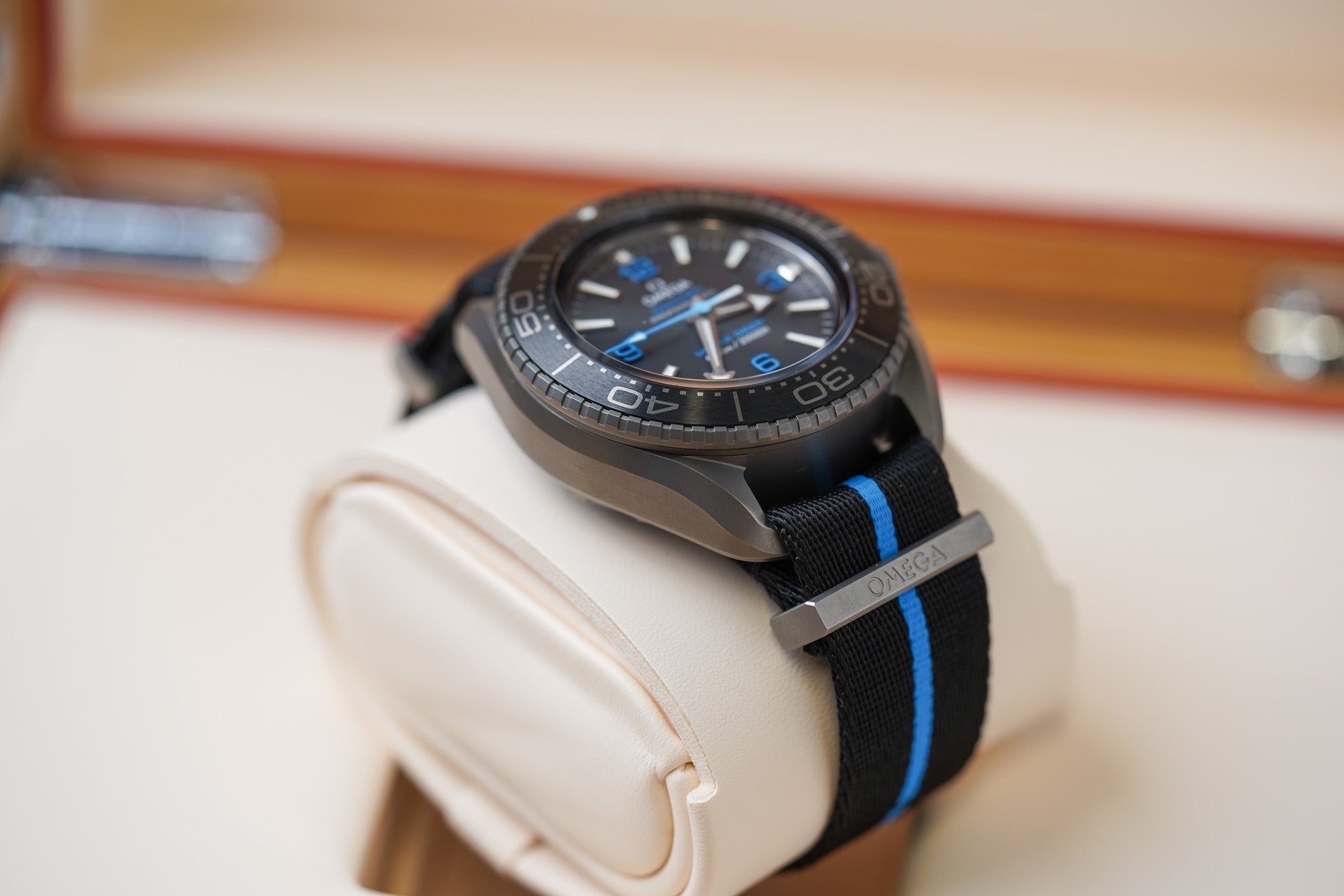 Omega Seamaster Planet Ocean Ultra Deep 6000M Titanium 215.92.46.21.01.001