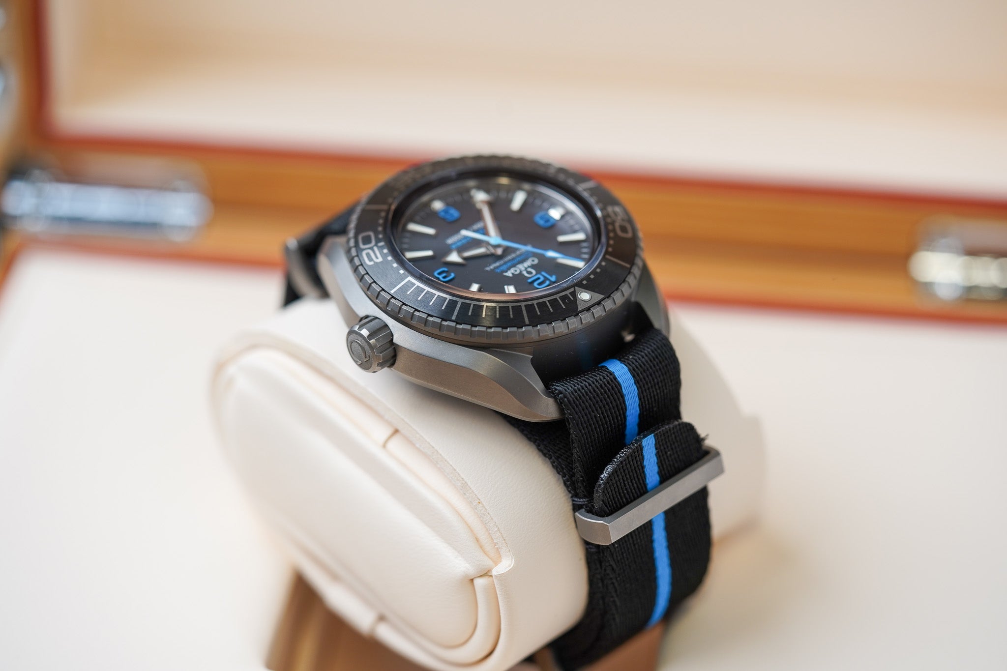 Omega Seamaster Planet Ocean Ultra Deep 6000M Titanium 215.92.46.21.01.001