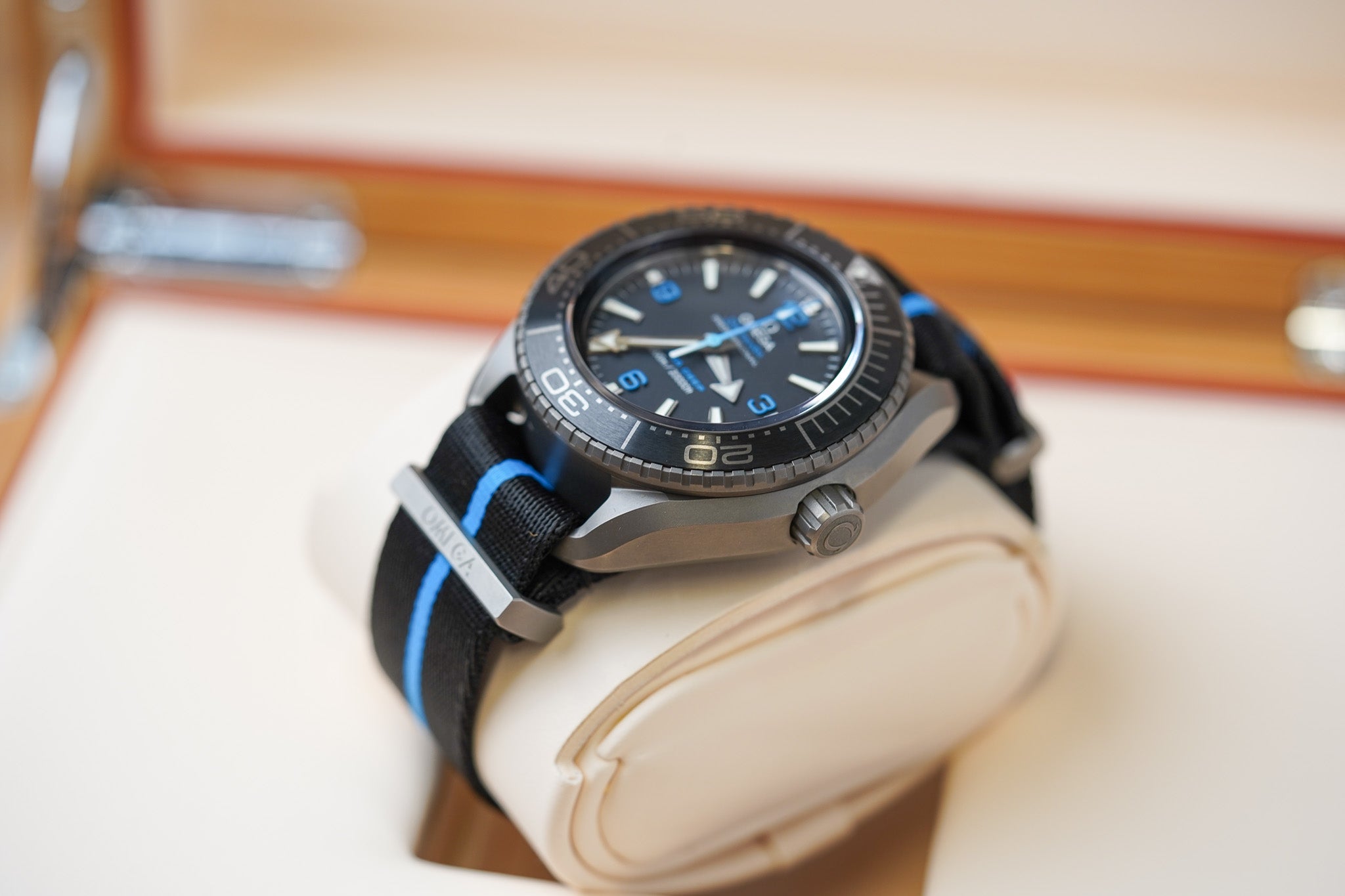 Omega Seamaster Planet Ocean Ultra Deep 6000M Titanium 215.92.46.21.01.001
