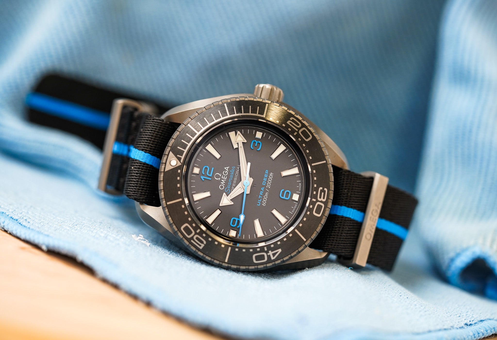 Omega Seamaster Planet Ocean Ultra Deep 6000M Titanium 215.92.46.21.01.001