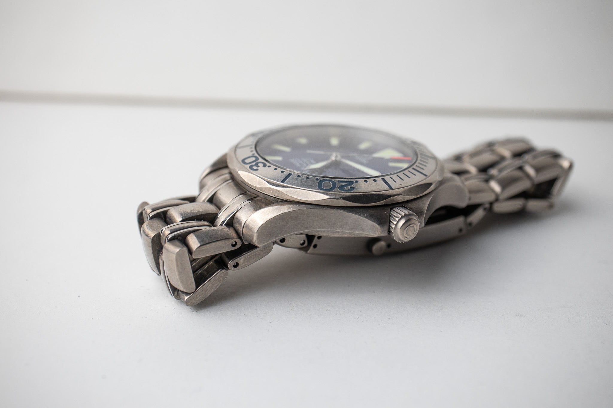 Omega Seamaster 'Electric Blue' 2231.80 – Belmont Watches