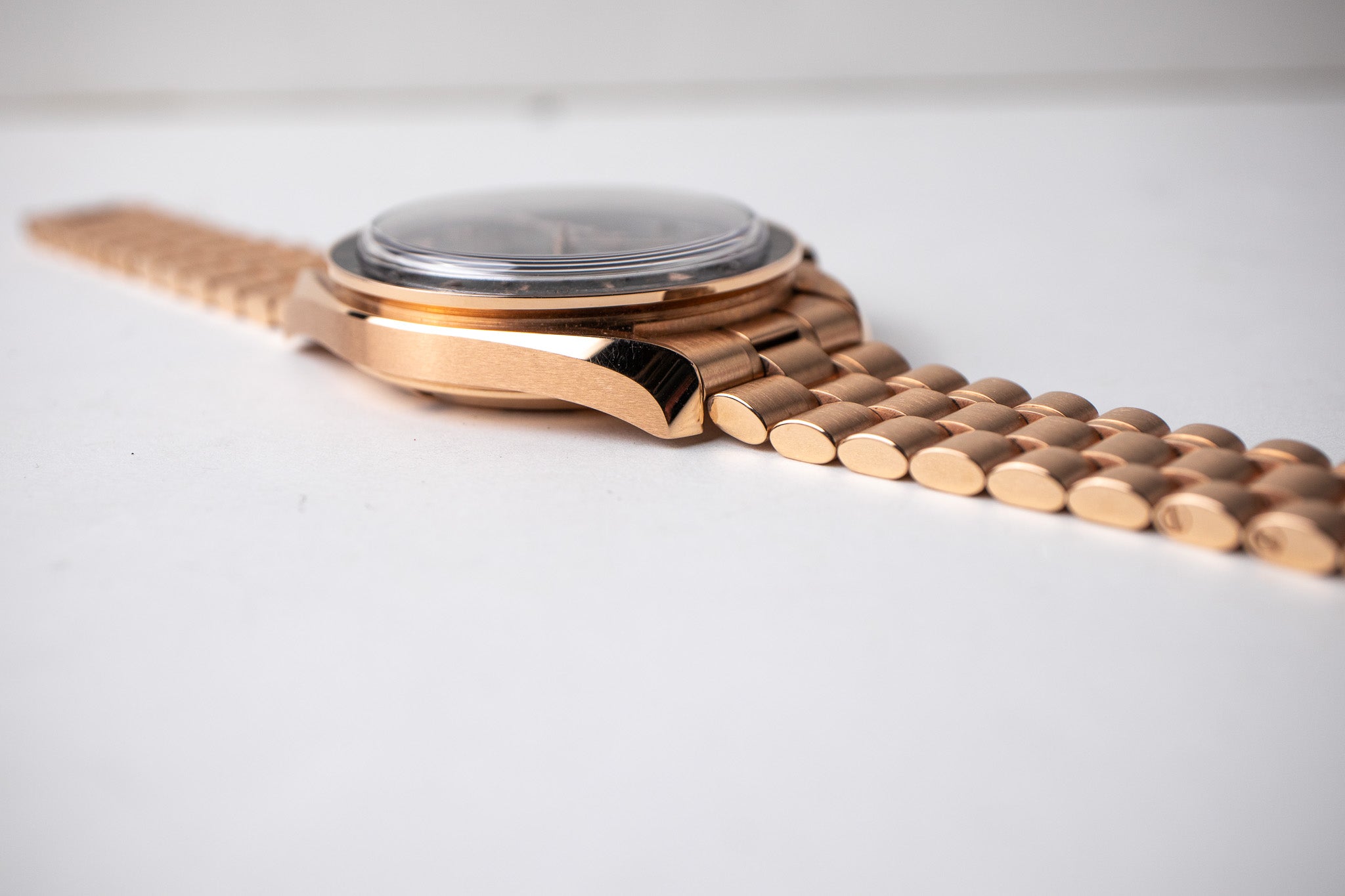 Omega Speedmaster 18K Sedna Gold 310.60.42.50.01.001
