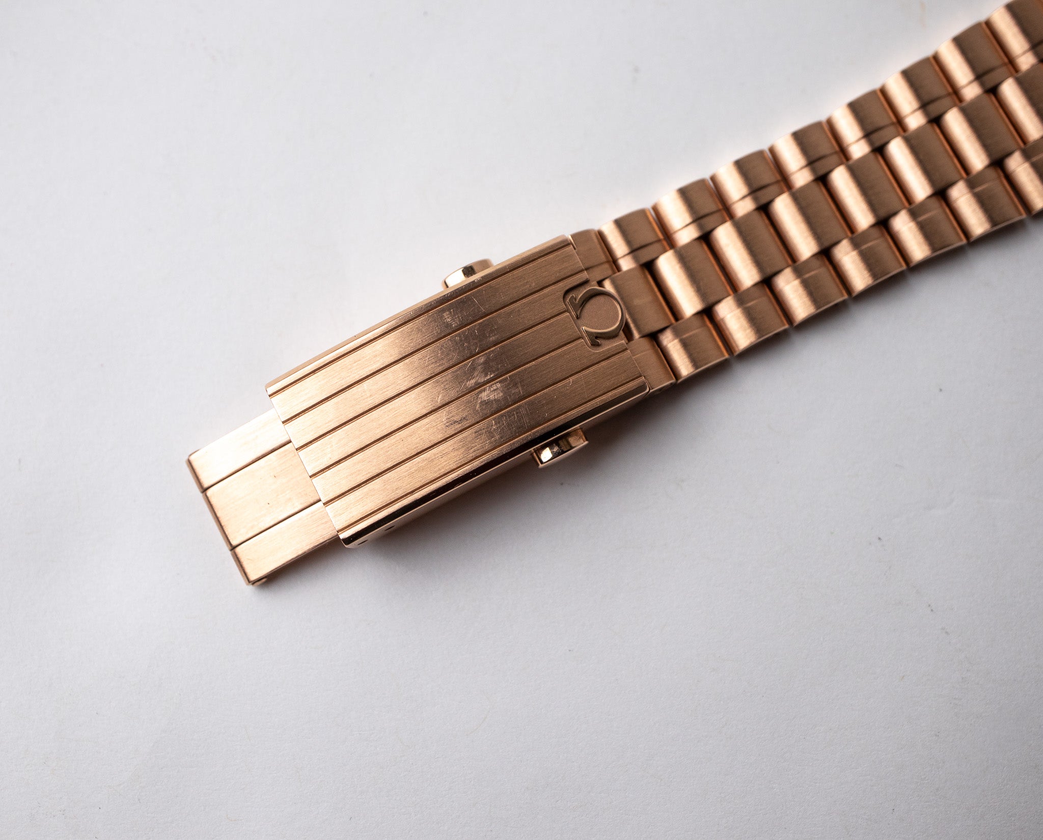 Omega Speedmaster 18K Sedna Gold 310.60.42.50.01.001
