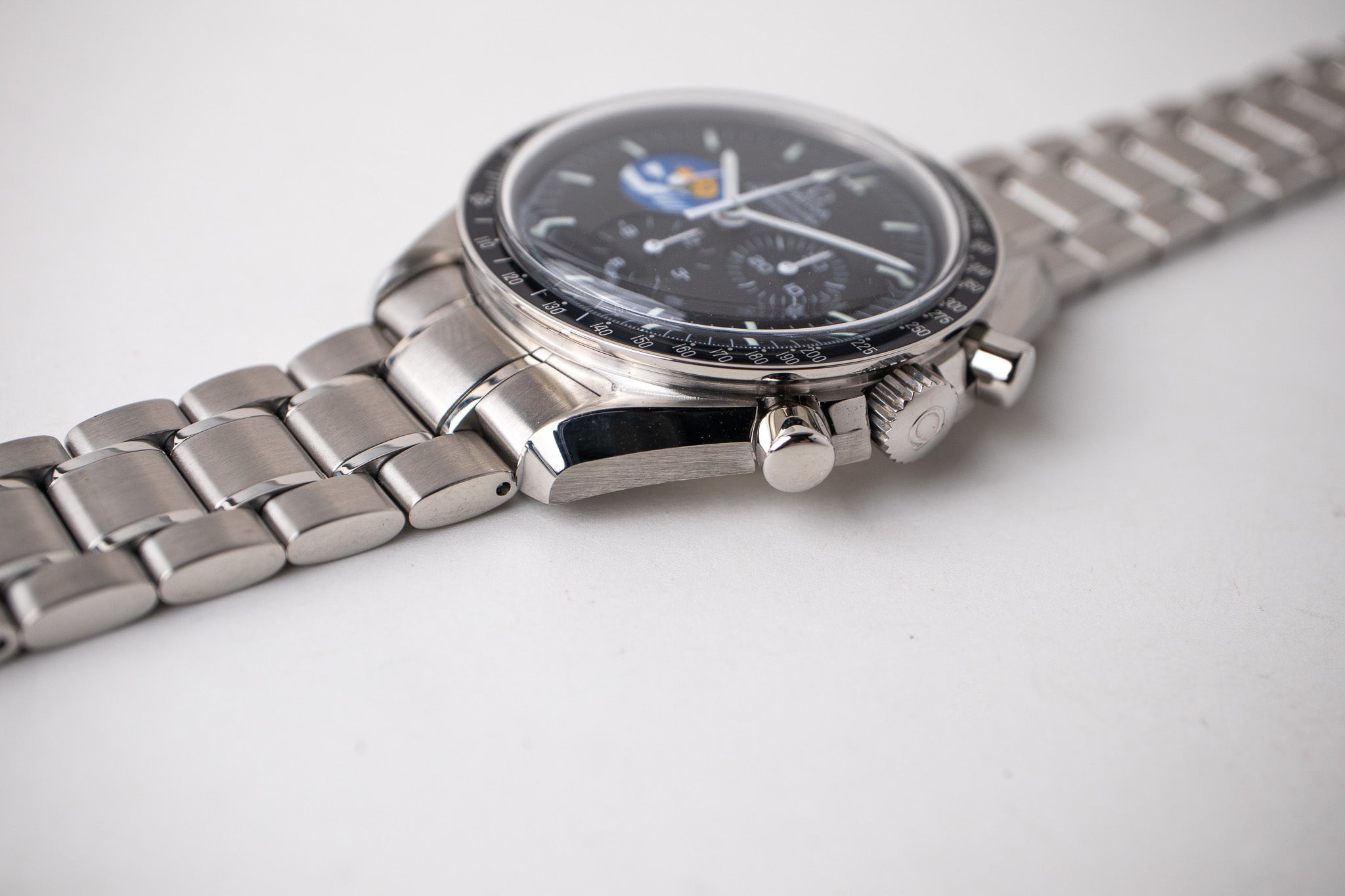 Omega speedmaster missions collection online