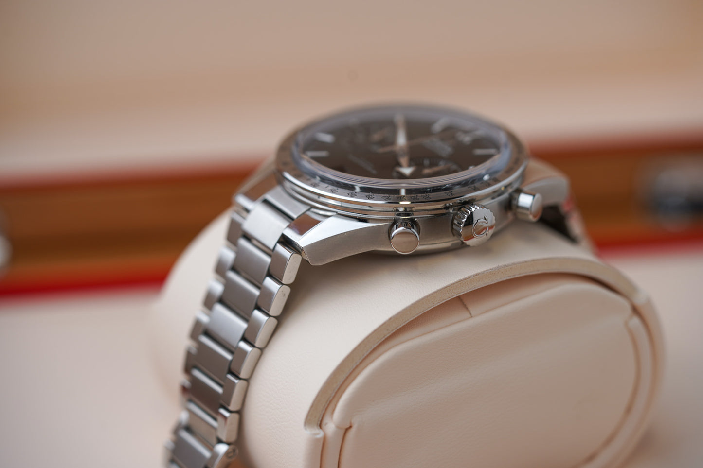 Omega Speedmaster 57' 40.5 Green 332.10.41.51.10.001