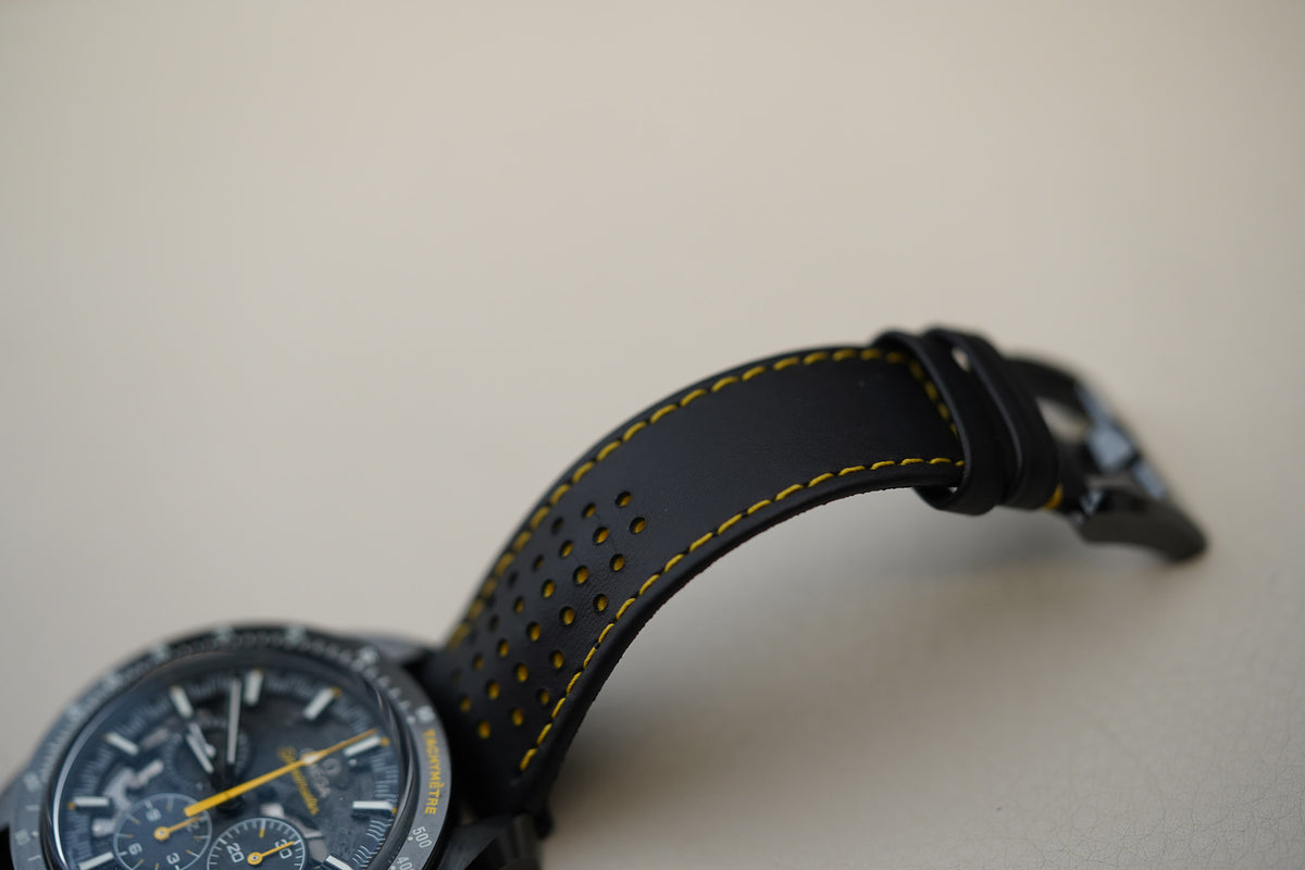 Omega Speedmaster Apollo 8 Dark Side of the Moon 311.92.44.30.01.001