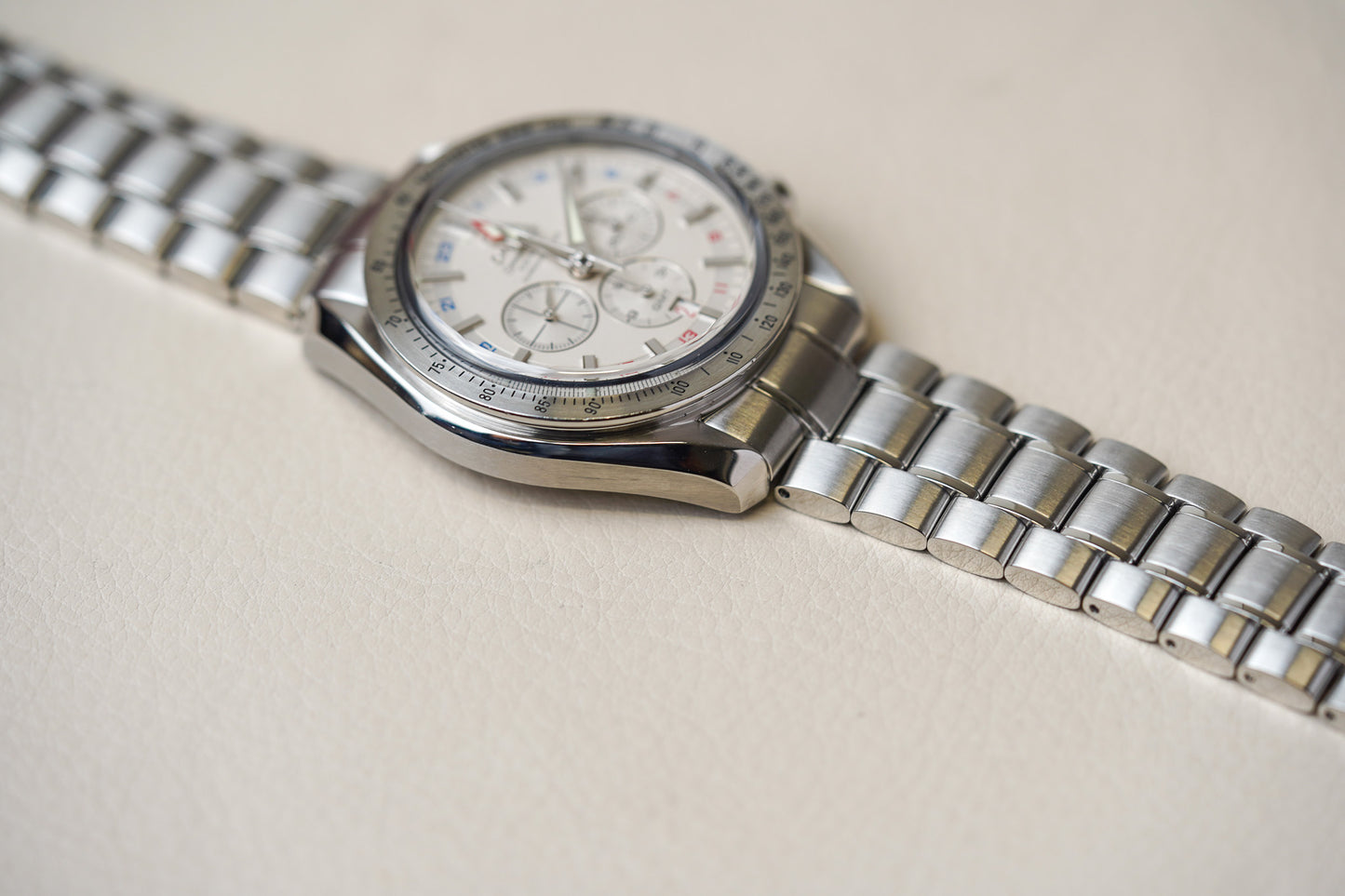 Omega Speedmaster Broad Arrow GMT 3581.30