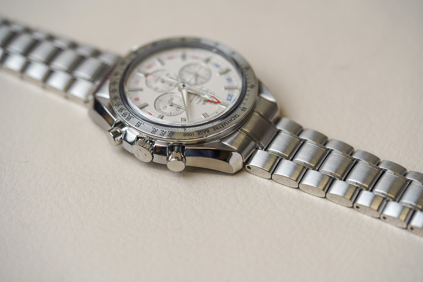 Omega Speedmaster Broad Arrow GMT 3581.30