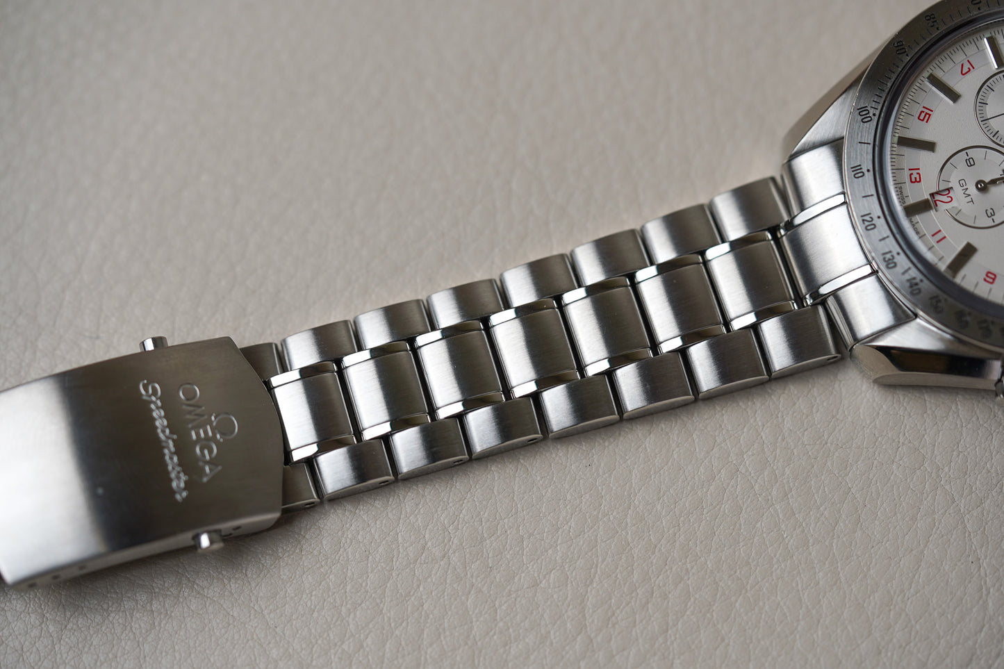 Omega Speedmaster Broad Arrow GMT 3581.30