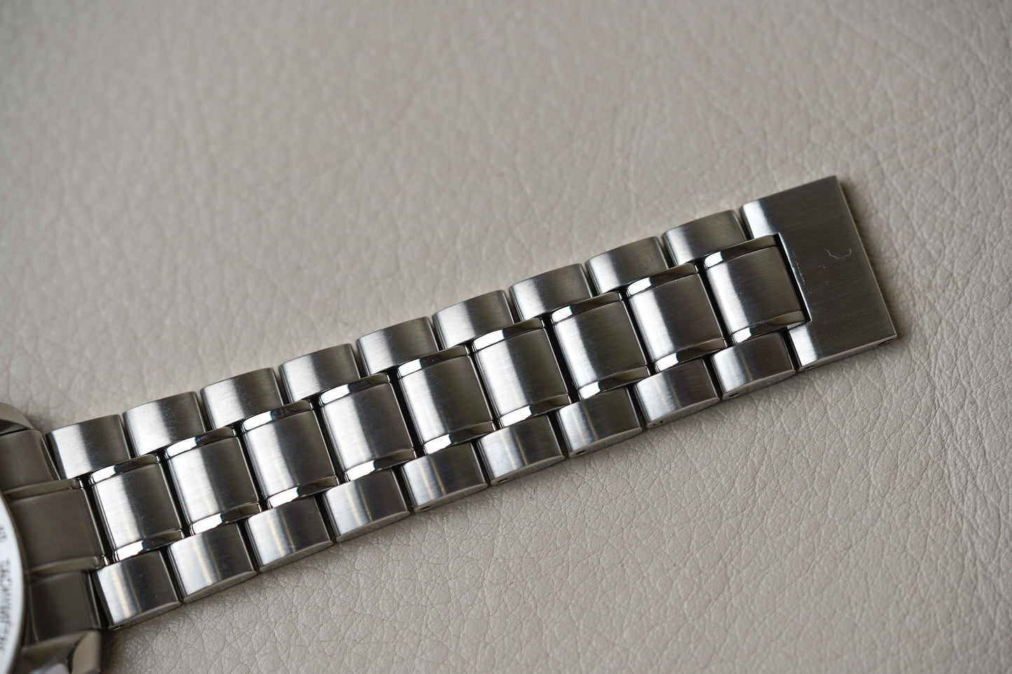 Omega Speedmaster Broad Arrow GMT 3581.30