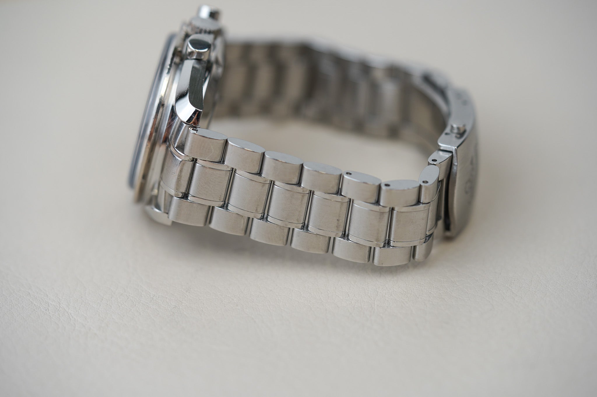 Omega Speedmaster Broad Arrow White Dial 'Moonphase' 3575.20